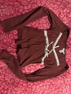 Just Polly Maroon long sleeved top sweetheart neckline Medium
